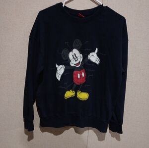 Disney Black Mickey Mouse Sweater Size M